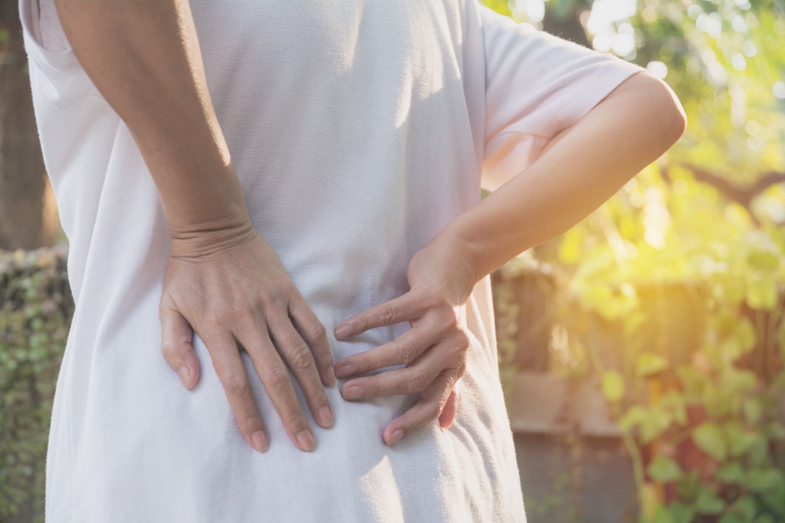 향남신경외과 중장년층에게 흔한 척추전방전위증 치료 방법 사진